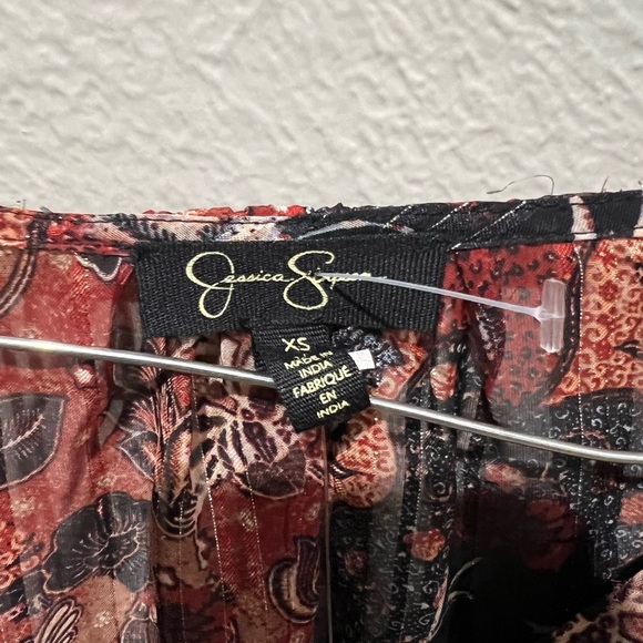 Jessica Simpson Red and Black Floral Blouse Paisley Print Size XS very cute NWT - Picture 3 of 4